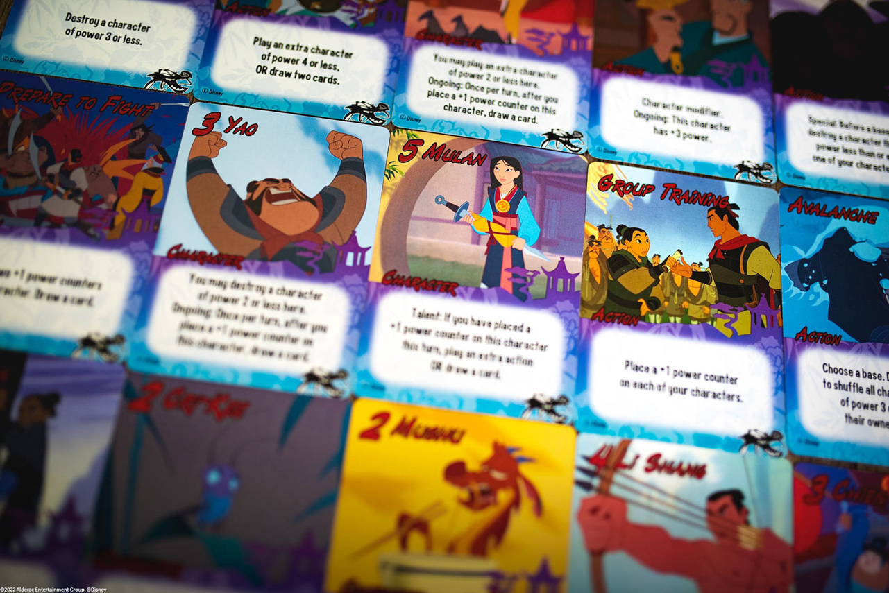  Smash Up: Disney Edition, Collectible Disney Card Game, Featuring Disney Characters from Frozen, Big Hero 6, The Lion King,  Aladdin, The Nightmare Before Christmas, & More