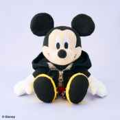 Kingdom Hearts III Knitted King Mickey Plush • SQE37636
